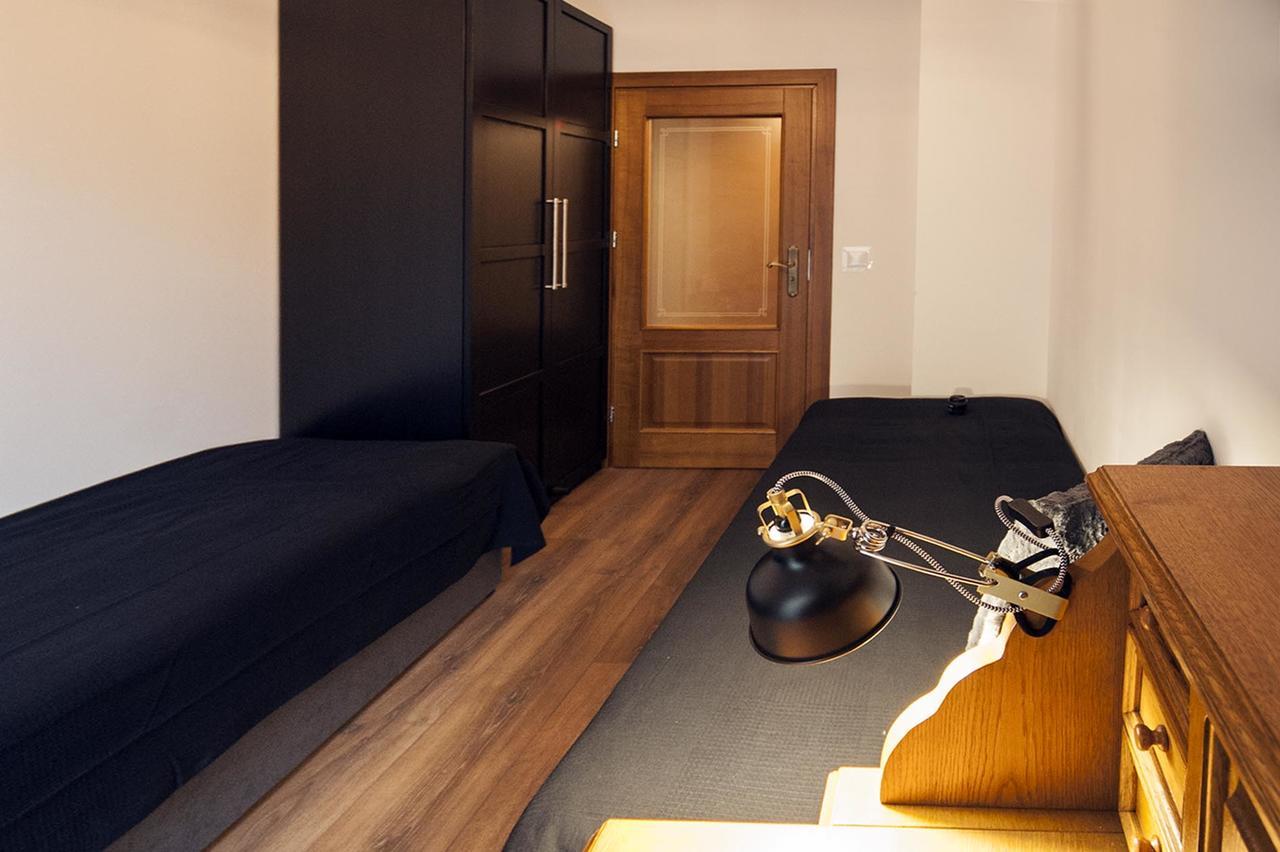 Very Berry - Orzeszkowej 10 - Mtp Apartment, Parking, Balcony, Check In 24H Познань Екстер'єр фото